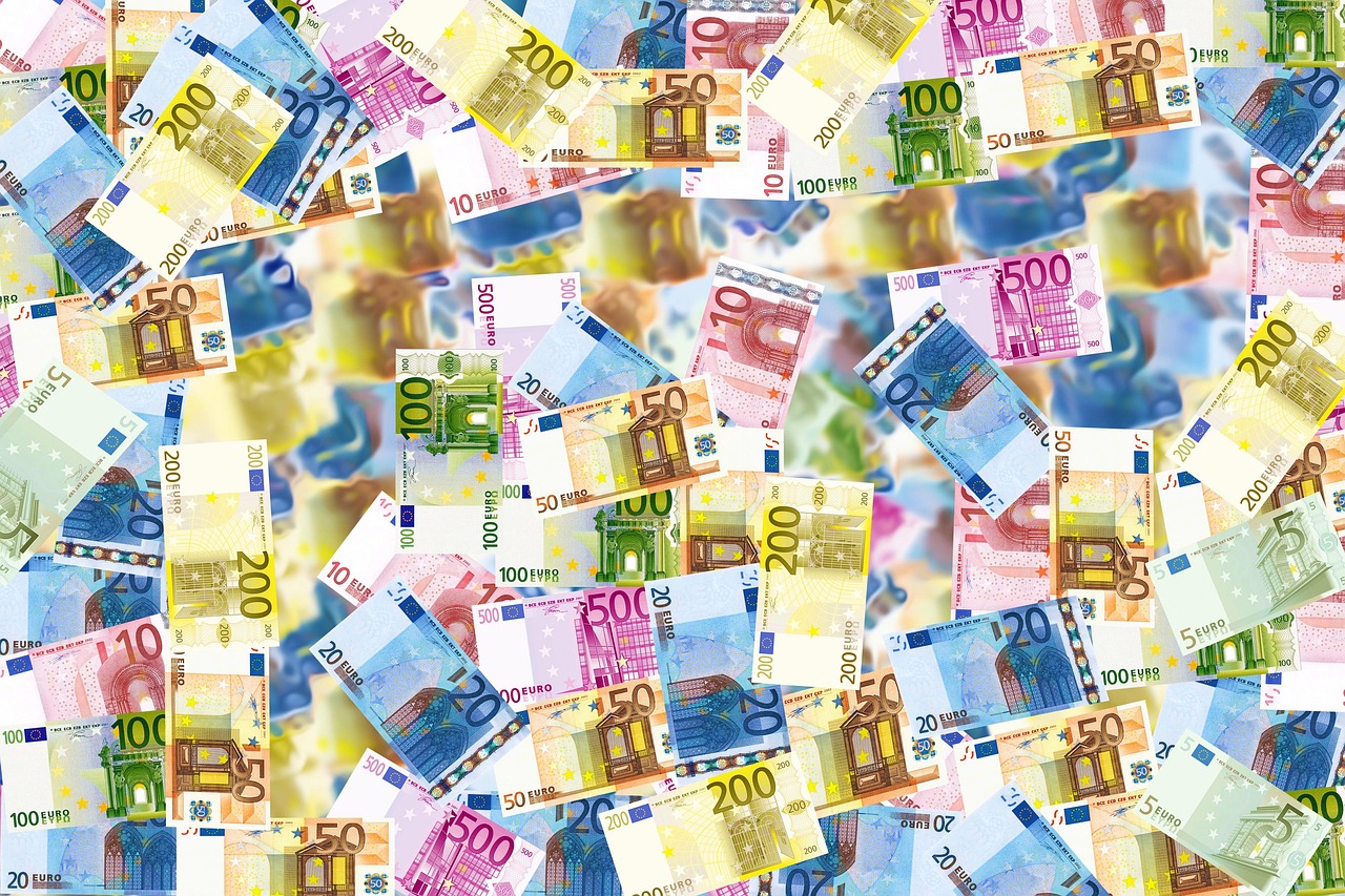 Tassi di interesse mutui: le previsioni per il 2025 e come scegliere il momento giusto per il tuo investimento Tassi di interesse mutui: le previsioni per il 2025 e come scegliere il momento giusto per il tuo investimento