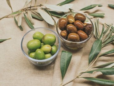 Olive: calorie, valori nutrizionali e quali potrebbero essere le controindicazioni