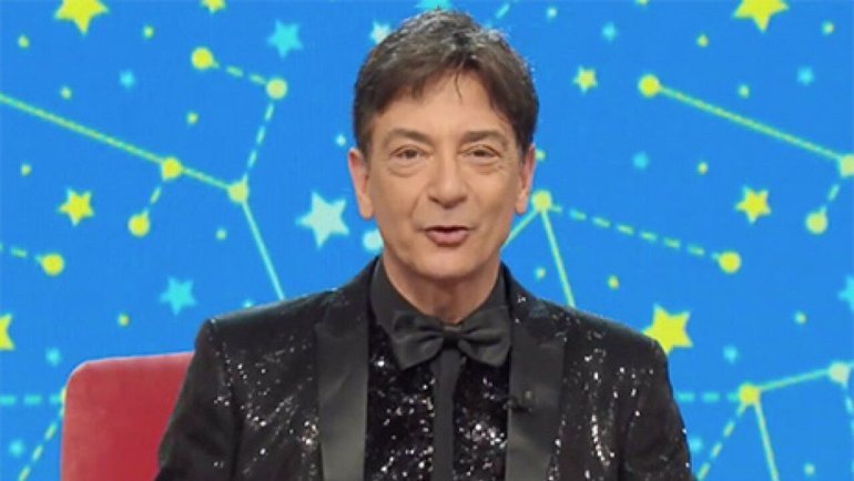 Oroscopo Paolo Fox 21 maggio 2023: regalo per Gemelli, domenica mareggiata per Pesci