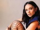 Moda e tagli capelli, la maglia corta a righe e il lob di Francesca Michielin 