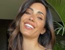 Moda e tagli capelli, il top annodato di Federica Nargi e la chioma lunga 