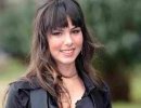 Moda e tagli capelli, i pantaloni della tuta con gli intrecci di Micol Olivieri e la chioma lunga