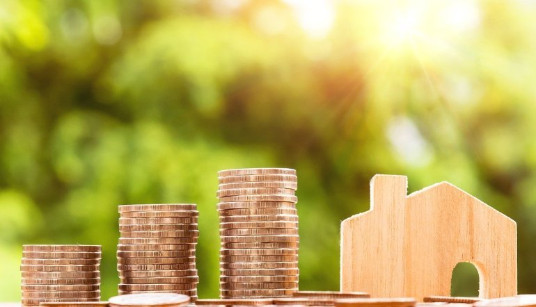 Immobili: è ora di investire sulle case?